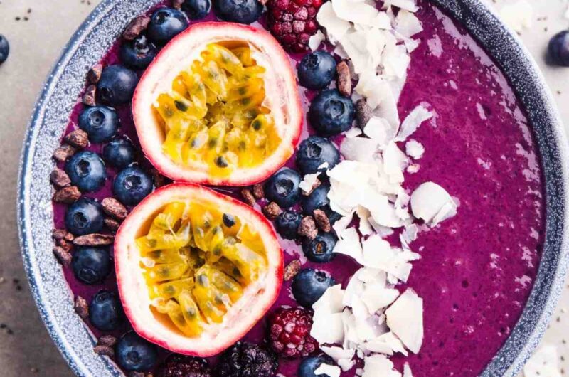 Quick & Healthy Breakfast Smoothie Bowl Recipes